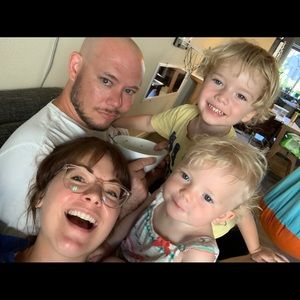 Meet your Posher, Dennis